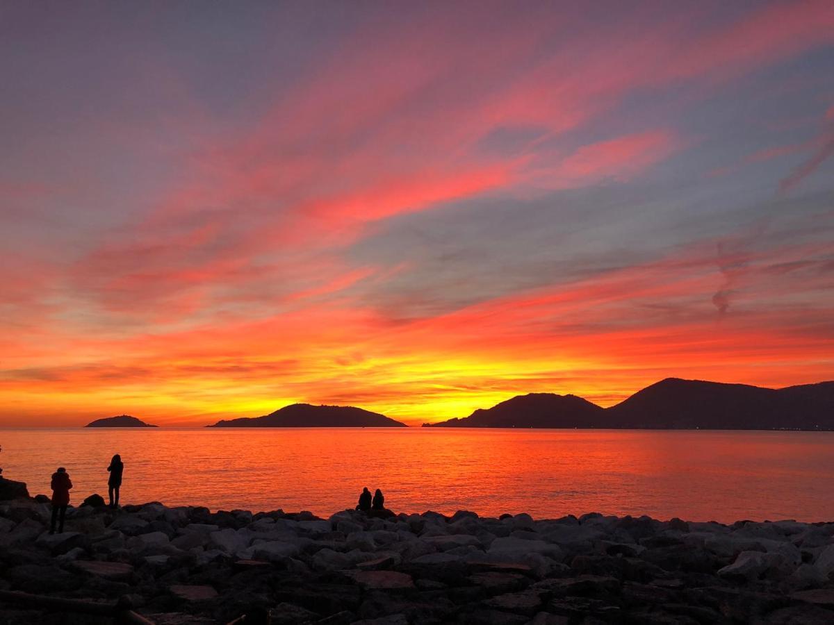 Il Frantoio Di Olimpia Hotell Lerici Exteriör bild